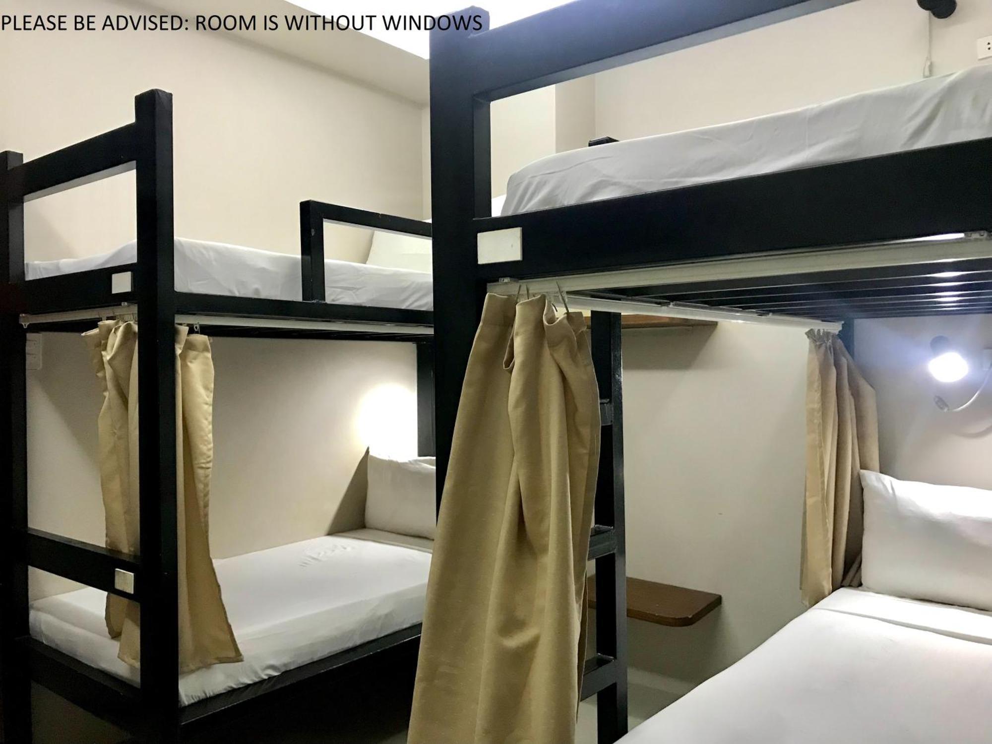 Sunburn Suites And Rooftop Bar Coron Bagian luar foto