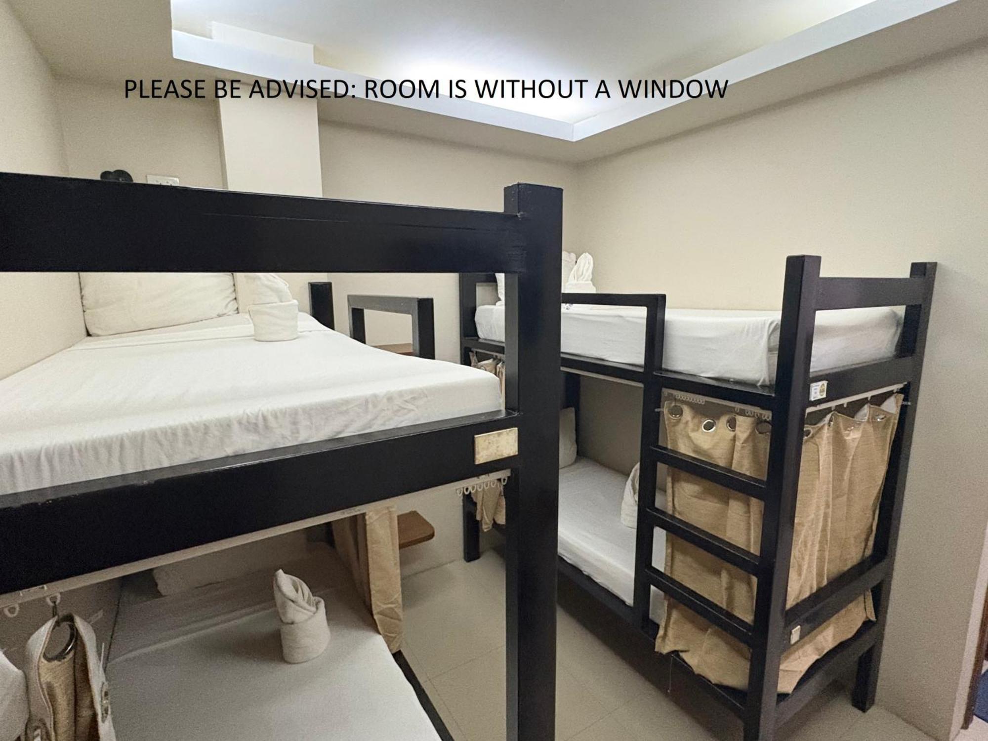 Sunburn Suites And Rooftop Bar Coron Bagian luar foto